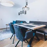 M1 - Mountain Living Daire