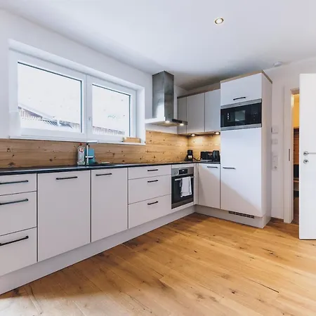 M1 - Mountain Living *