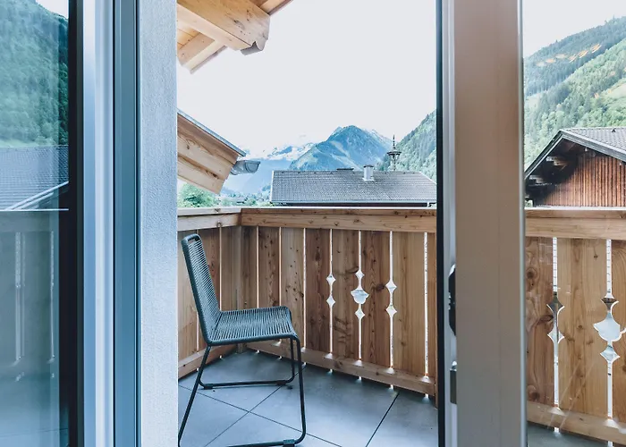 M1 - Mountain Living *